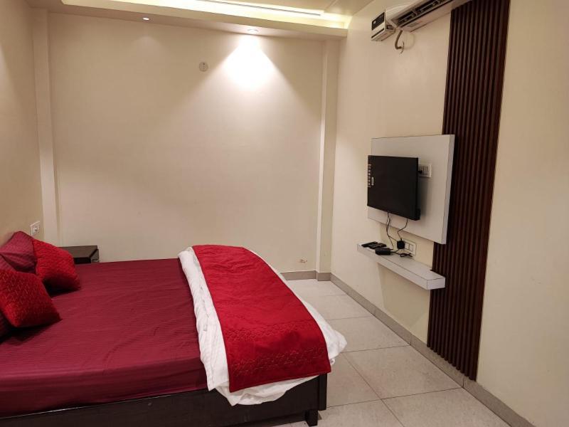 Sun Moon Residency And Apartments, Hotels In Rohini Delhi  Exteriör bild
