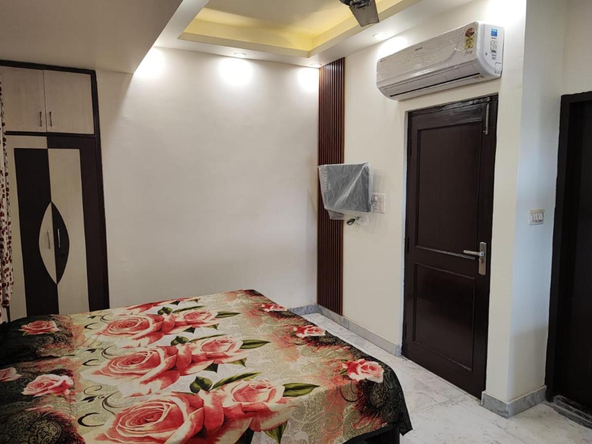 Sun Moon Residency And Apartments, Hotels In Rohini Delhi  Exteriör bild